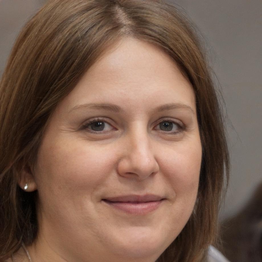 Marie Dubois, Directrice Stratégique des Solutions Financières